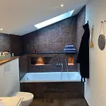 Apartamento - Beautifully Renovated Luxus *