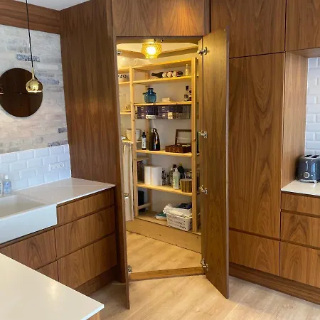 - Beautifully Renovated Luxus Aalborg